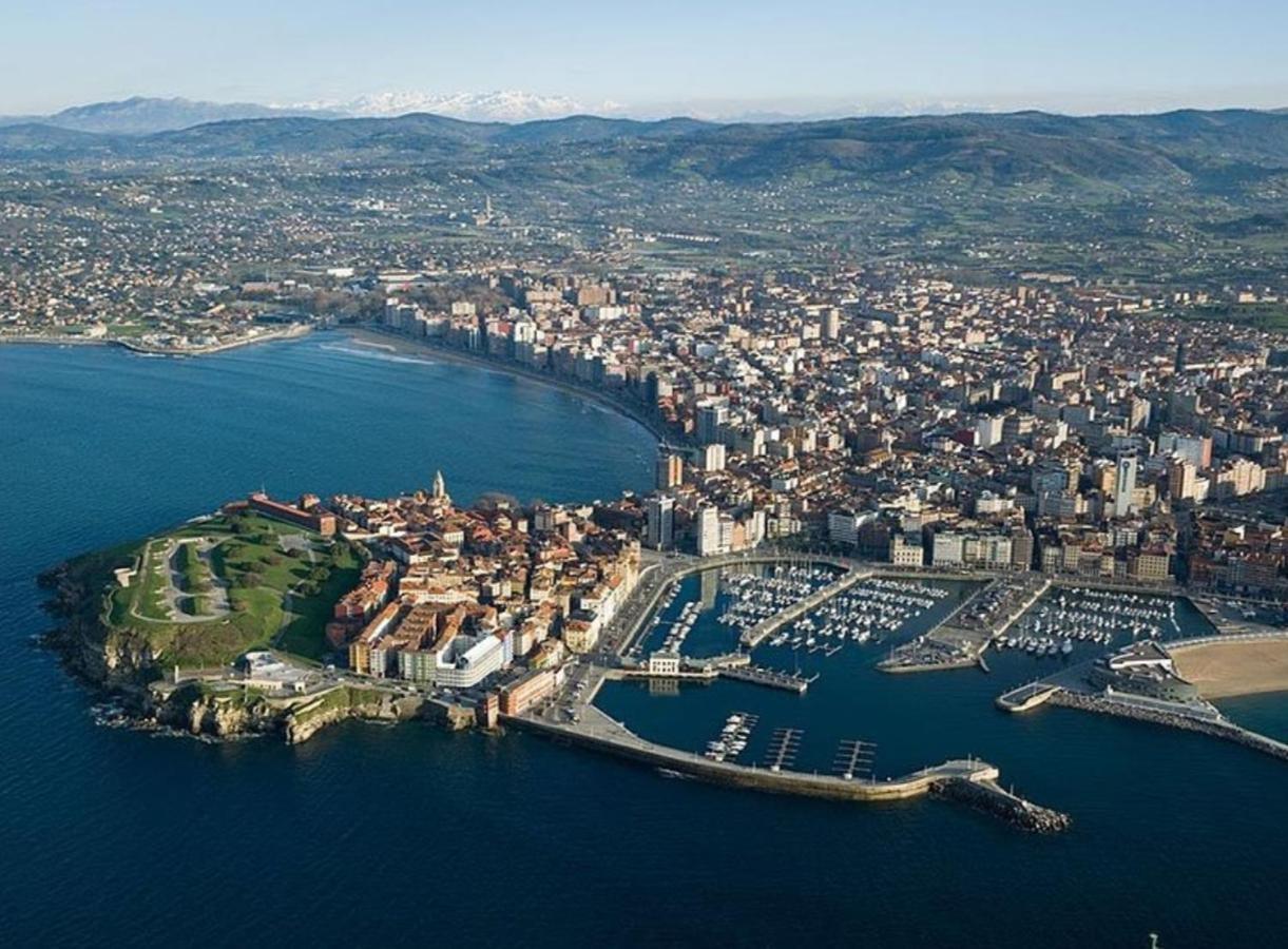 Apto. Vista Playa Poniente Gijon Luaran gambar